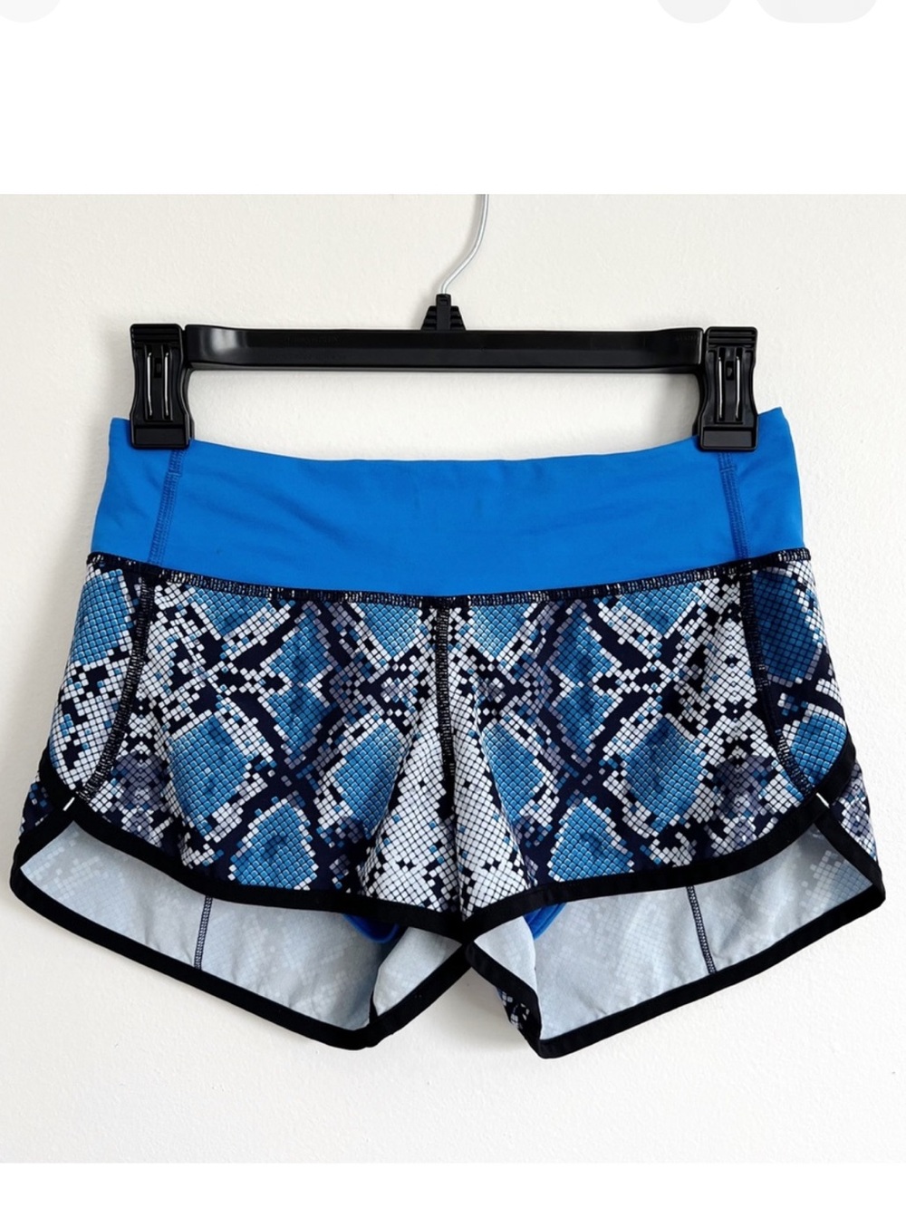 Lululemon Run Speed Short Ziggy Snake Caspian Blue Pipe Dream Size 2